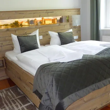 & Fleischerei Endler בית הארחה ריינסברג